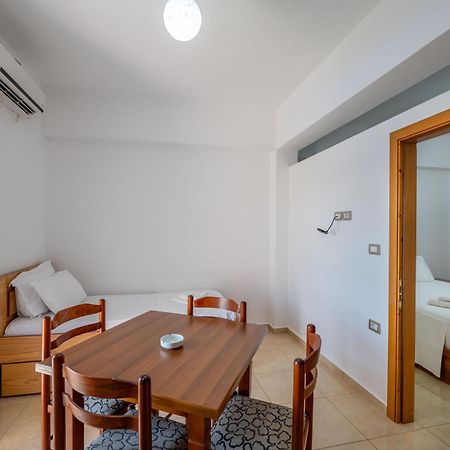 Aleksander Aparthotel كساميل المظهر الخارجي الصورة