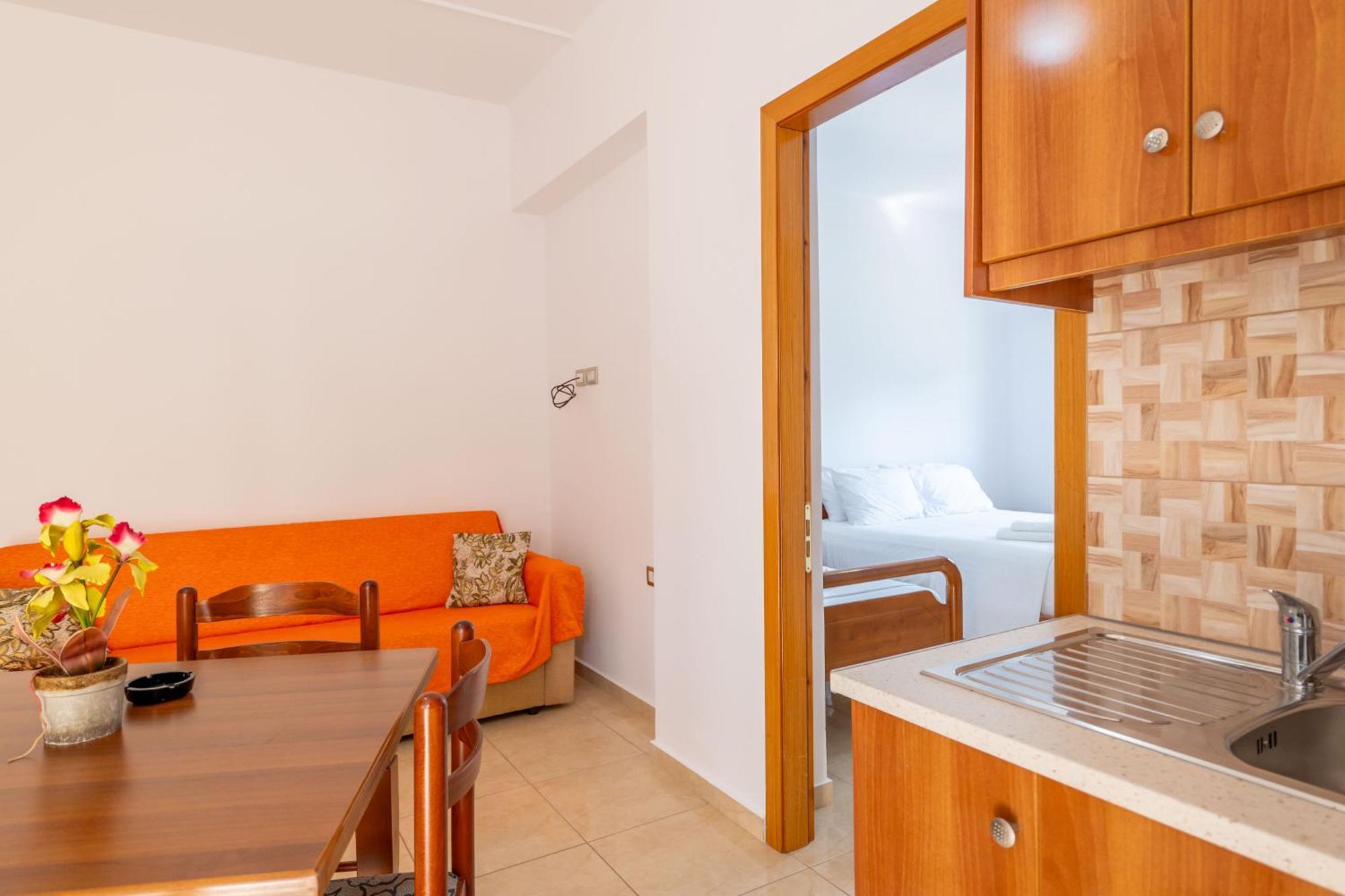 Aleksander Aparthotel كساميل المظهر الخارجي الصورة