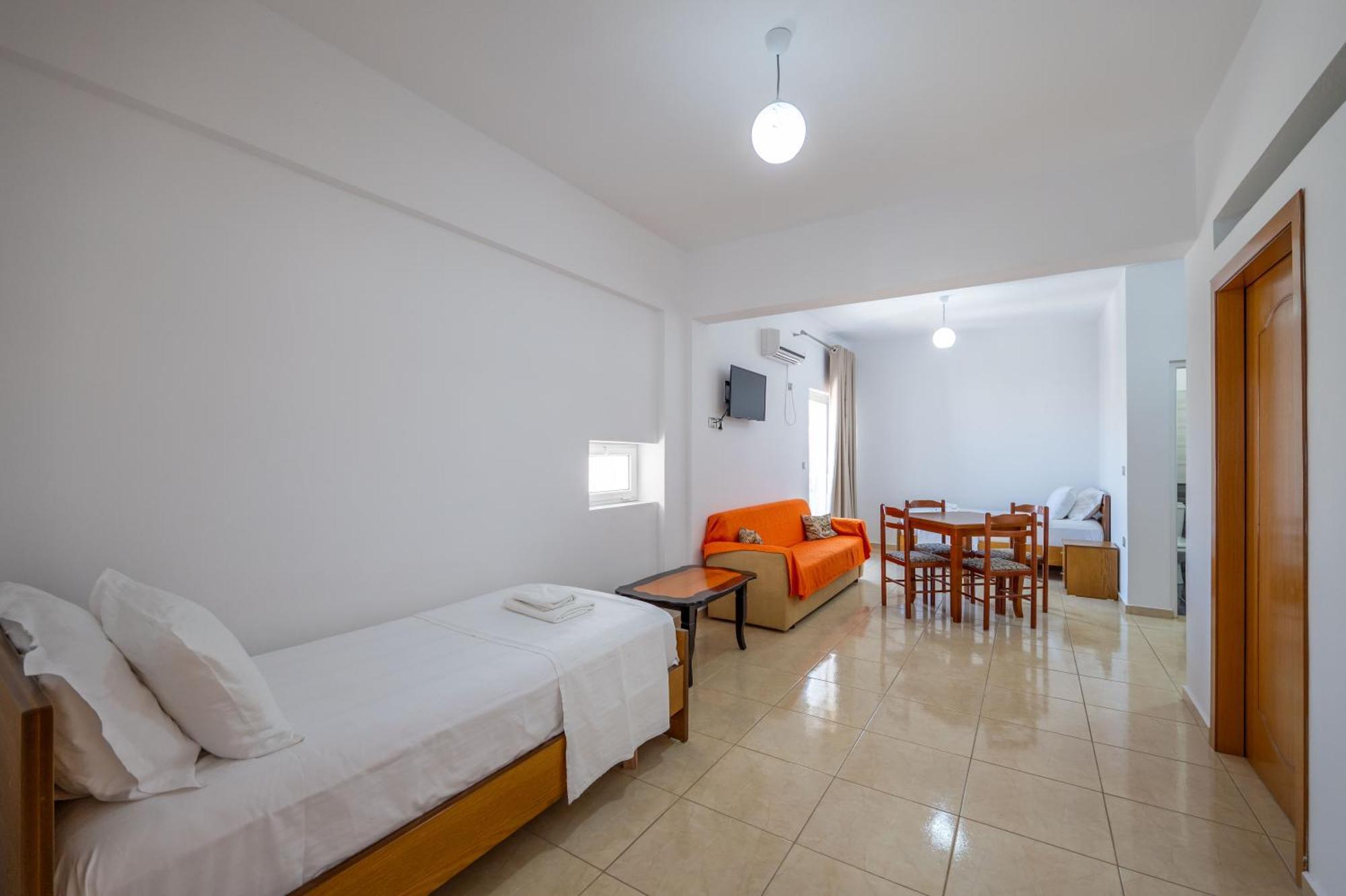 Aleksander Aparthotel كساميل المظهر الخارجي الصورة
