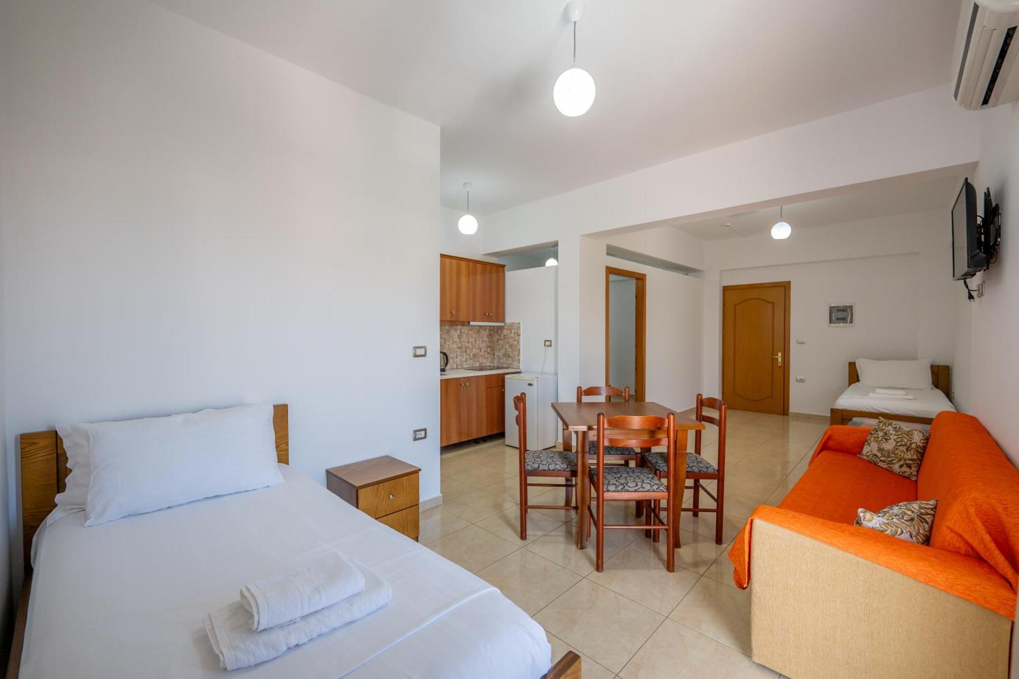 Aleksander Aparthotel كساميل المظهر الخارجي الصورة