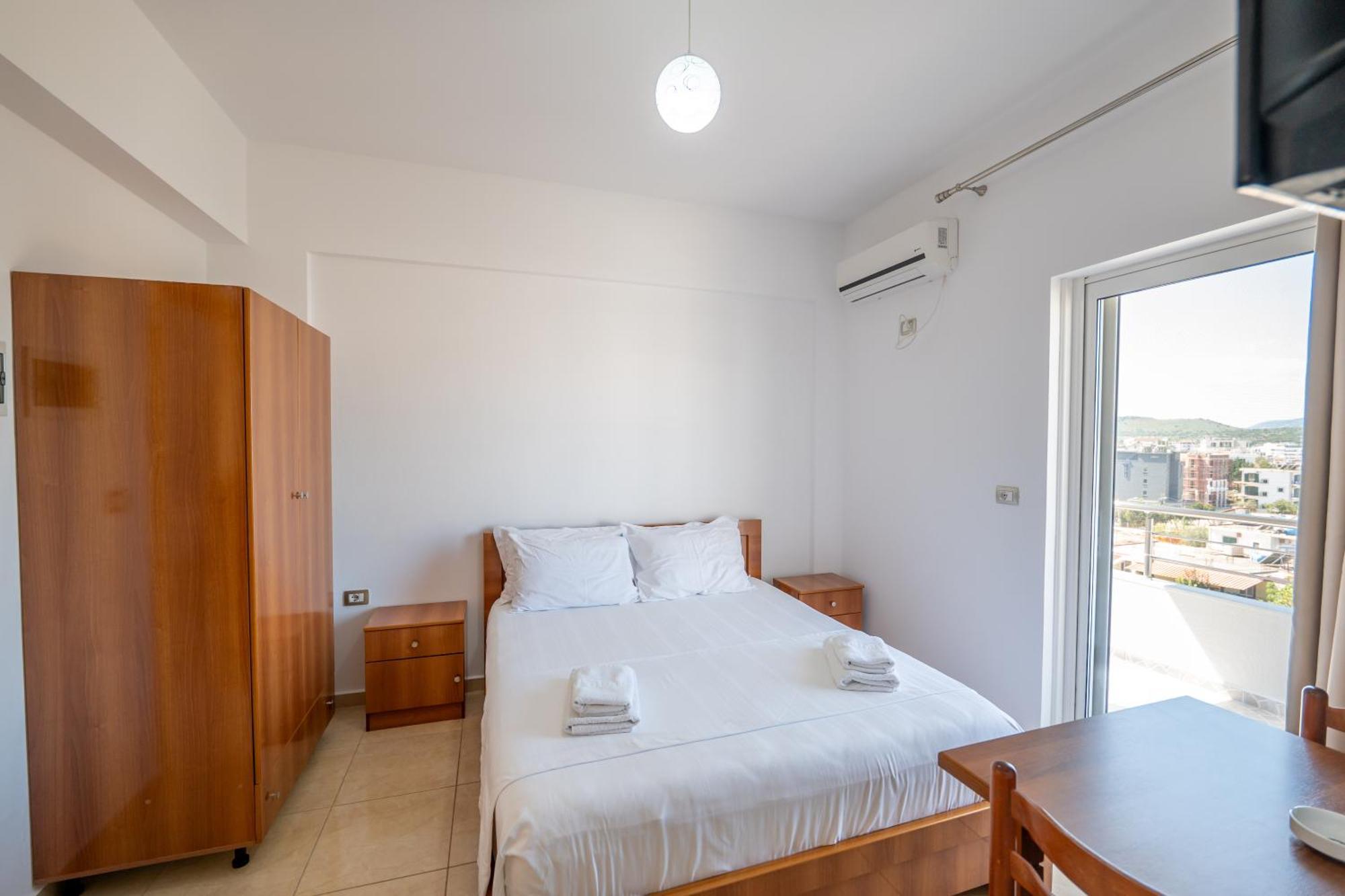 Aleksander Aparthotel كساميل المظهر الخارجي الصورة