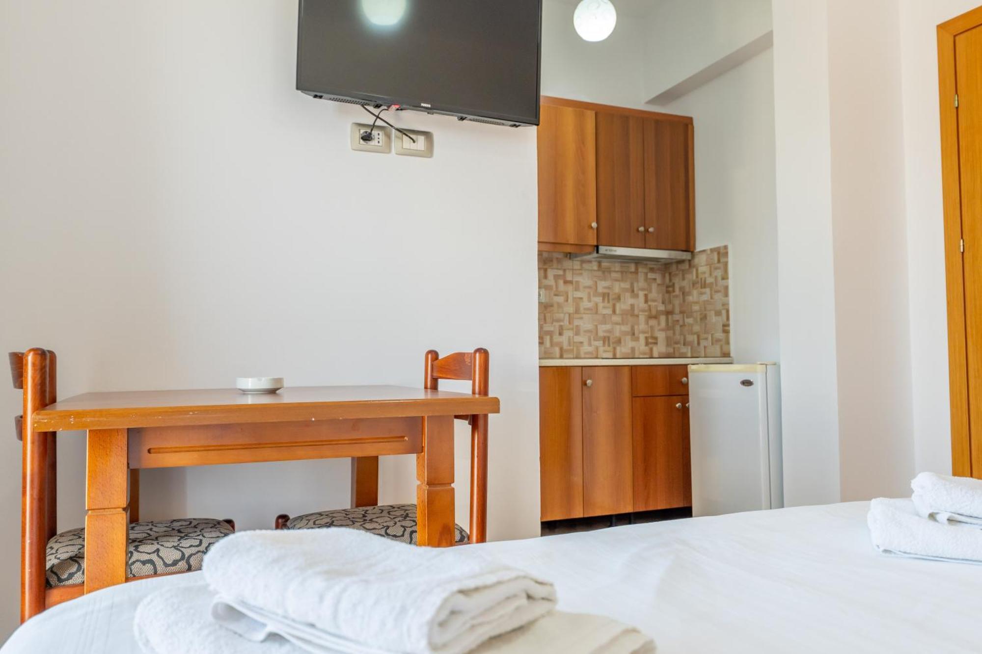 Aleksander Aparthotel كساميل المظهر الخارجي الصورة