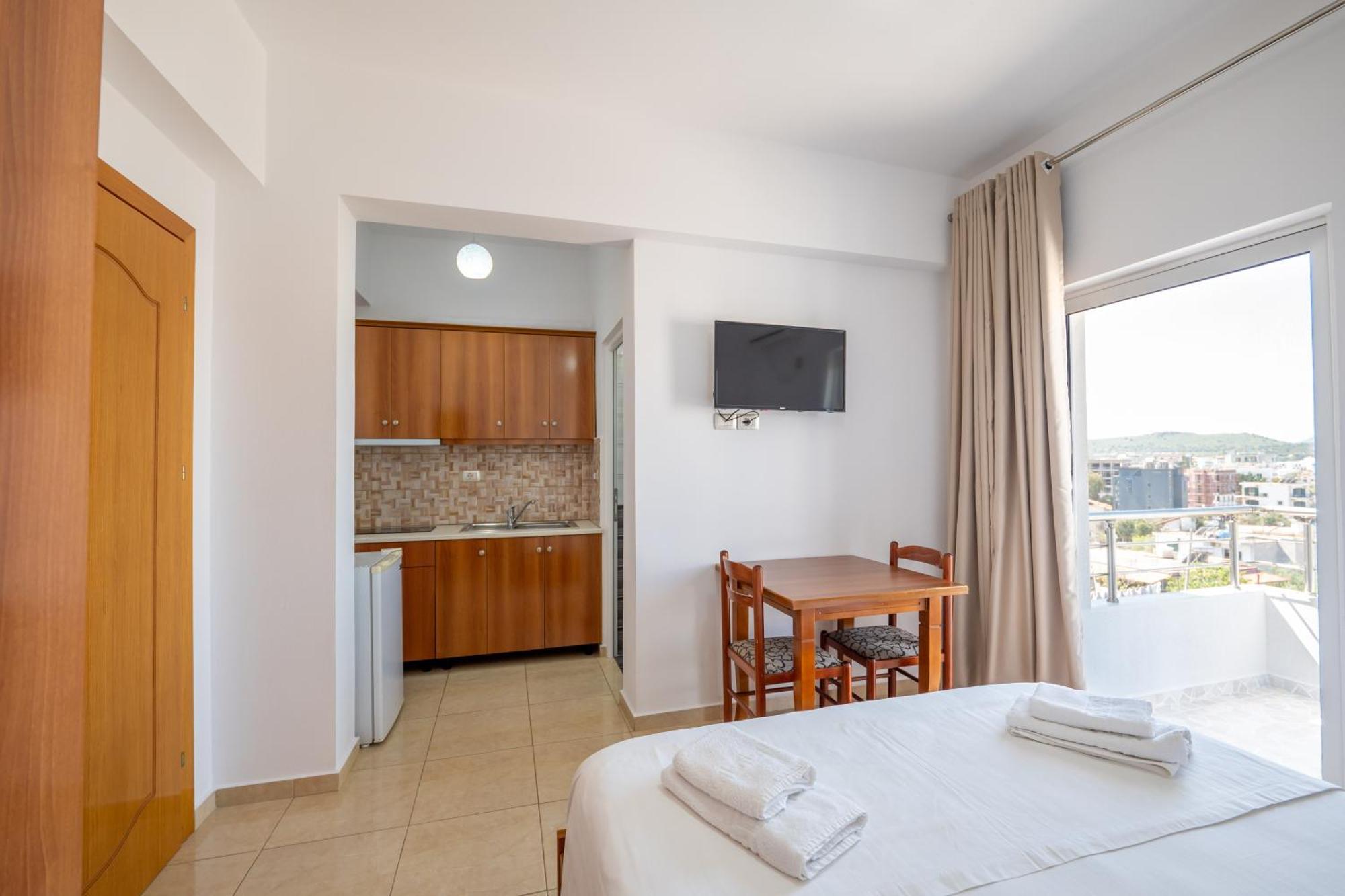 Aleksander Aparthotel كساميل المظهر الخارجي الصورة
