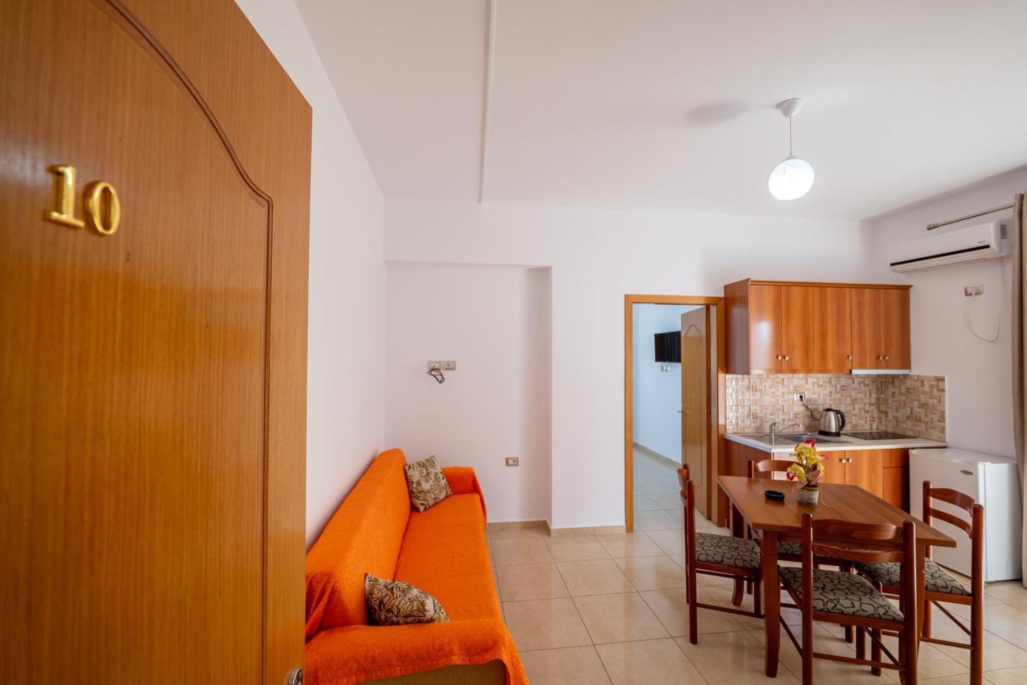 Aleksander Aparthotel كساميل المظهر الخارجي الصورة