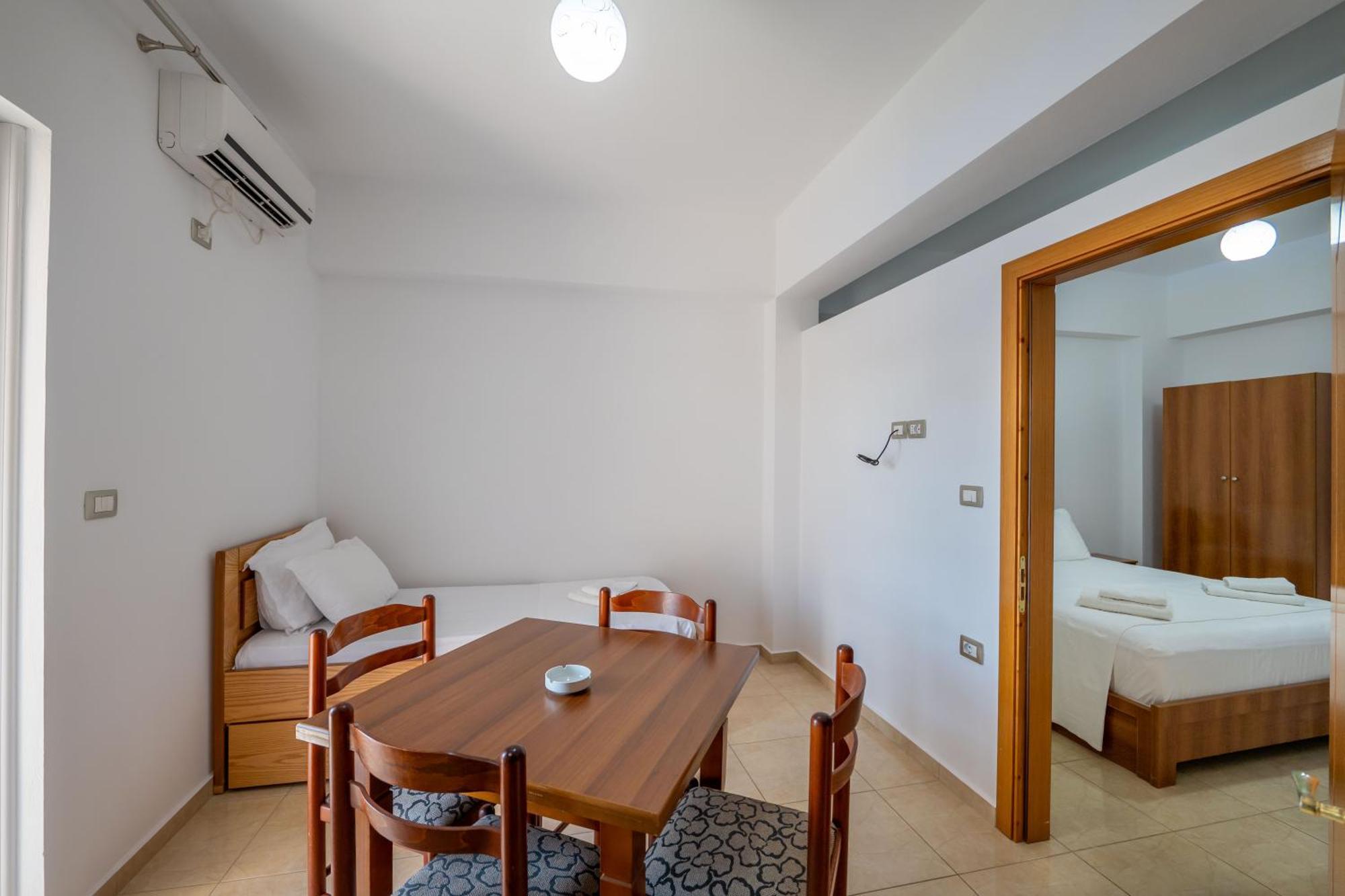 Aleksander Aparthotel كساميل المظهر الخارجي الصورة